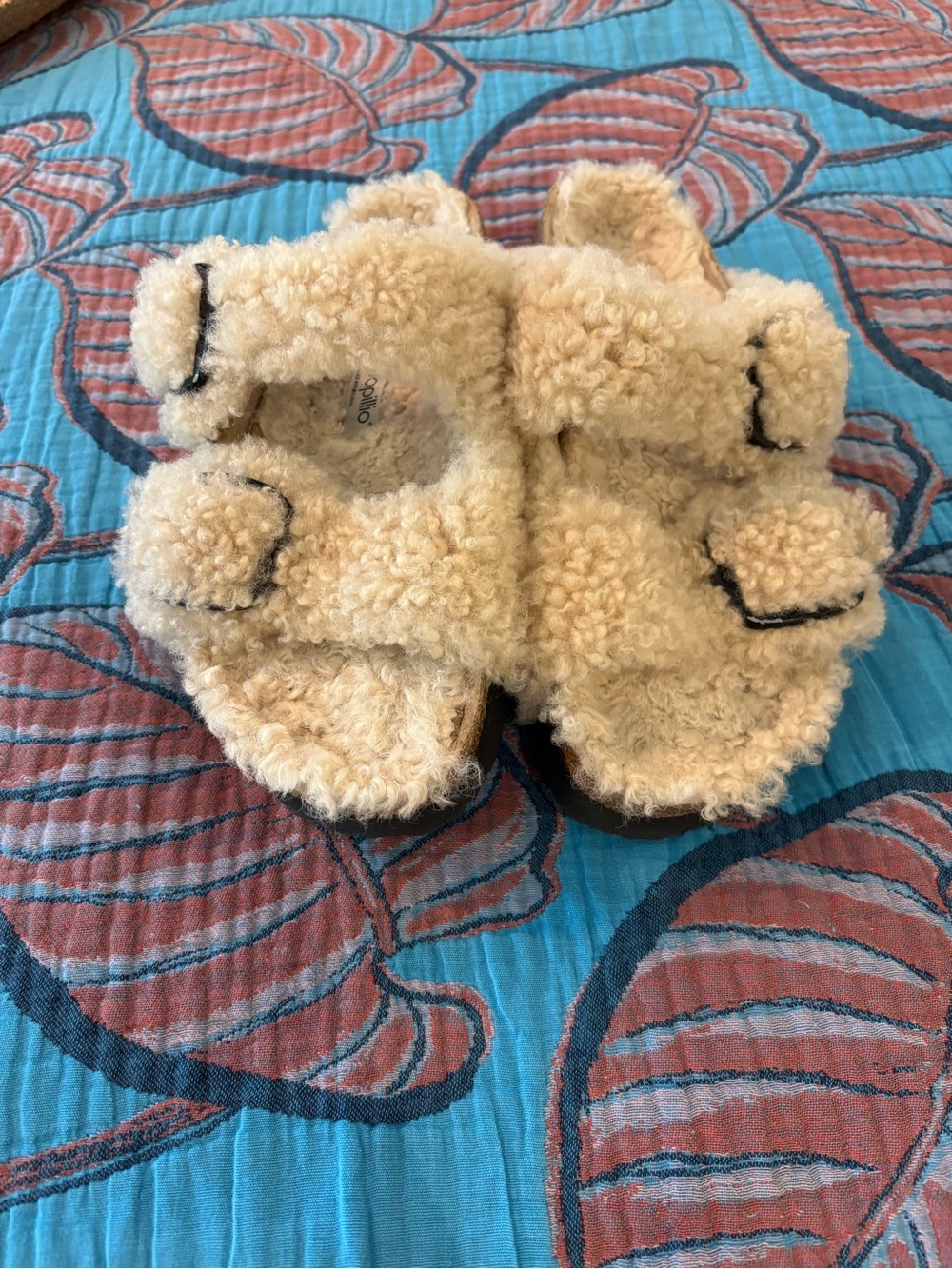 Birkenstock Shearling Sandals - Cream
